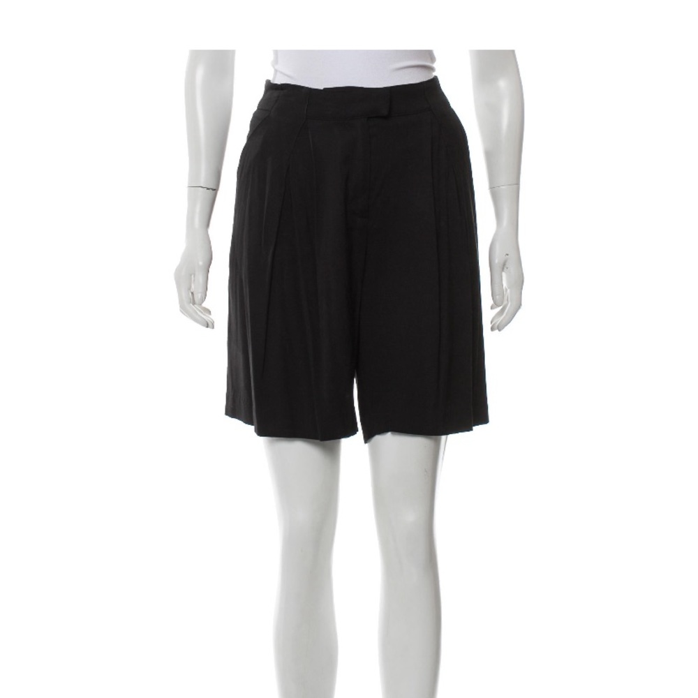 Veronica Beard black wide leg shorts. Size 6. Great used condition